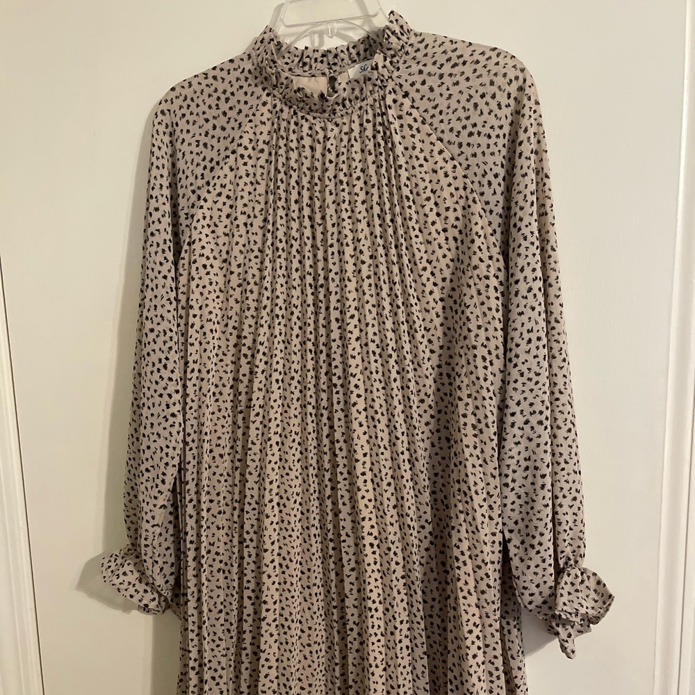 Leopard print dress. NEVER WORN.